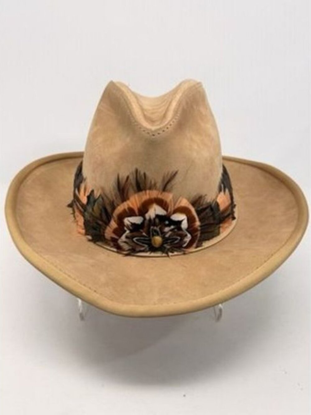 Vintage SKULLEYS HENSCHEL WESTERN HAT Tan Suede Leather Feathers - size M - USA